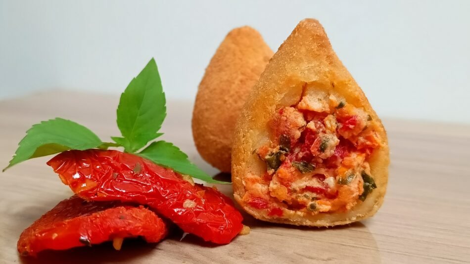 TOMATE SECO E CREAM CHEESE